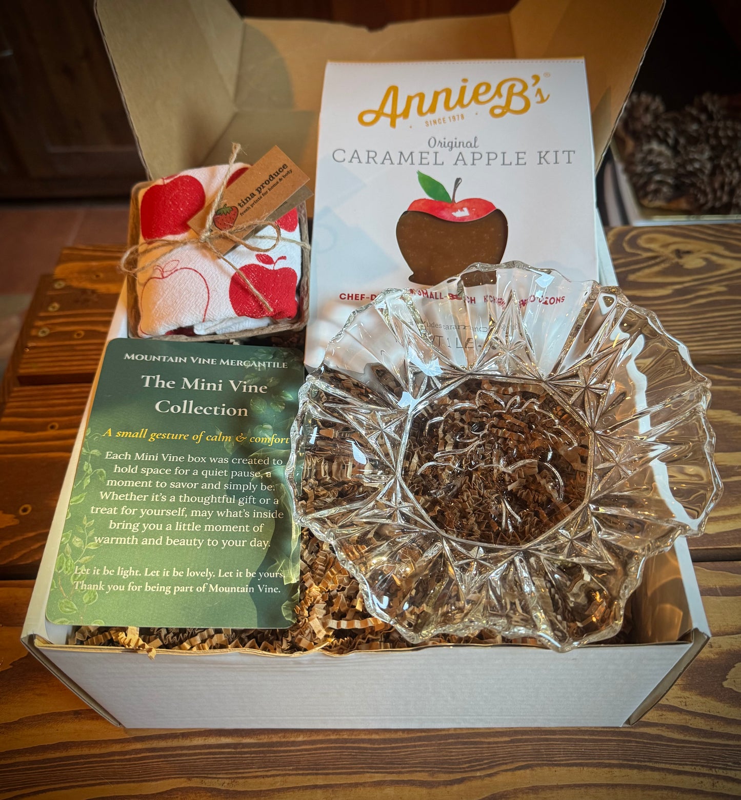 After the Dishes are Done Mini Vine Gift Box - Caramel Apple kit & Vintage Dish