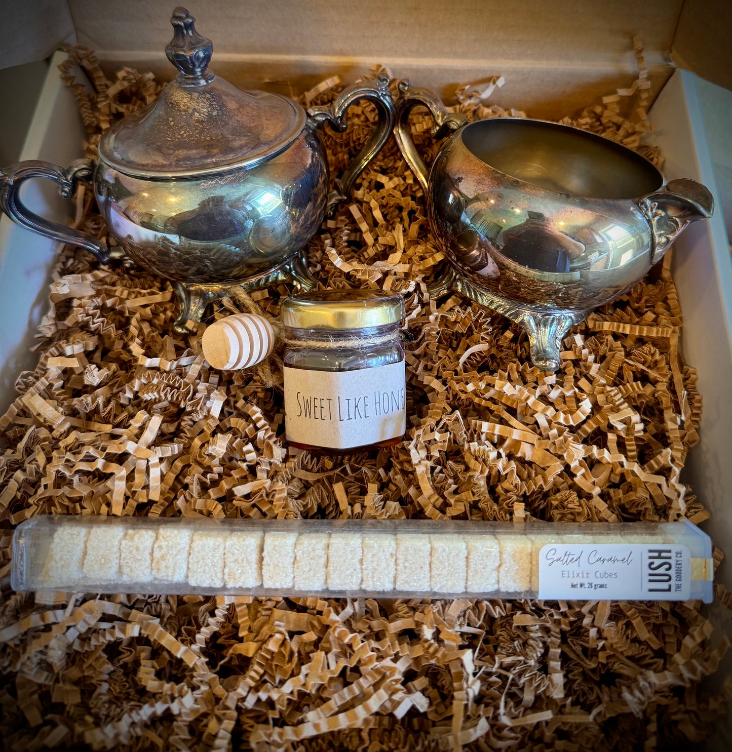 Sugar & Shine - Gift Box with Vintage Cream & Sugar Set, Honey & Salted Caramel Sugar