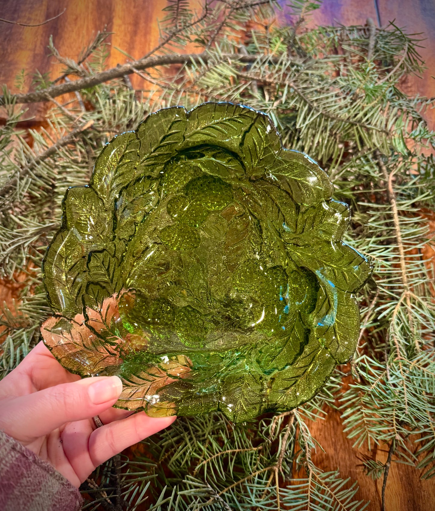 Winter Evergreen | Winter Mini Gift Box with Tea, Notecards, Wax Seal Kit & Vintage Find
