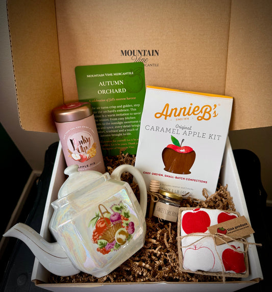 Autumn Orchard - Cozy Apple-Inspired Fall Gift Box with Vintage Charm