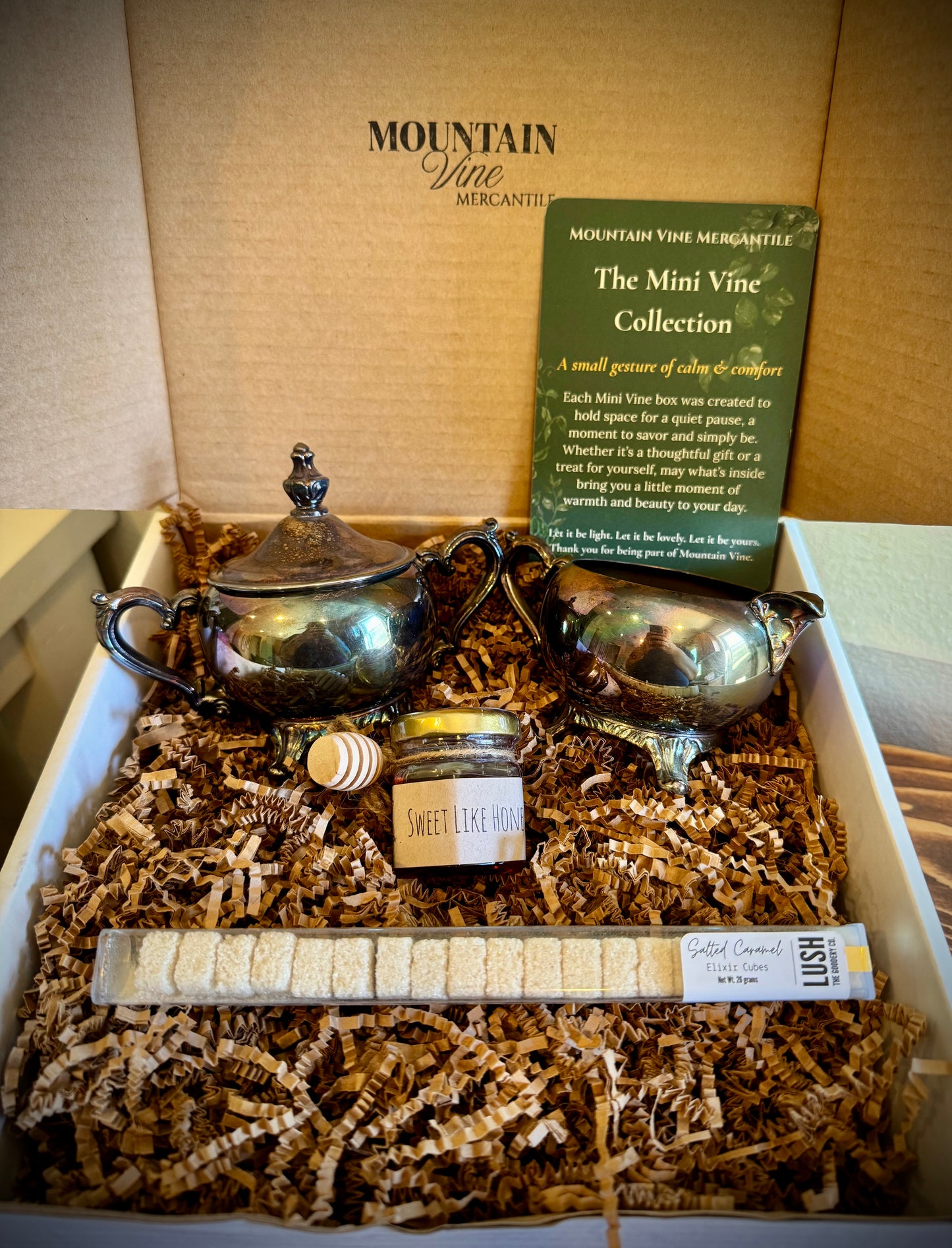 Sugar & Shine - Gift Box with Vintage Cream & Sugar Set, Honey & Salted Caramel Sugar