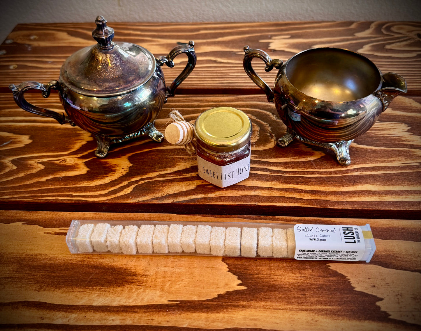 Sugar & Shine - Gift Box with Vintage Cream & Sugar Set, Honey & Salted Caramel Sugar