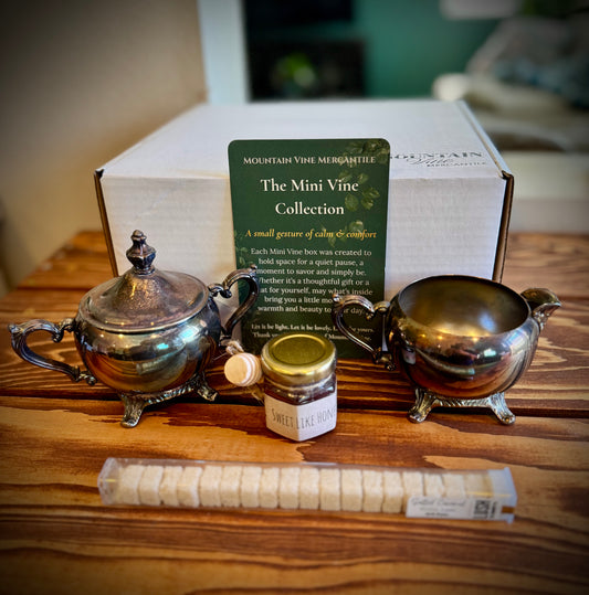 Sugar & Shine - Gift Box with Vintage Cream & Sugar Set, Honey & Salted Caramel Sugar